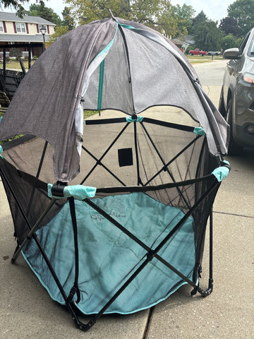 SUMMER Pop n play Outdoor play pen with canopy Pack-n-Play