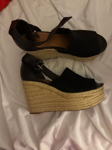 Indigo rd Black high wedge sandals worn once 7 (Adult)